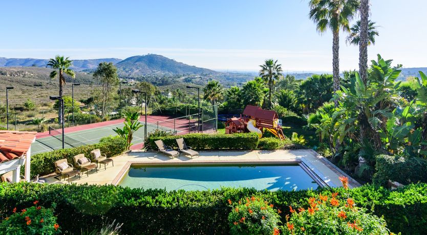 Photo of Si, Señorita