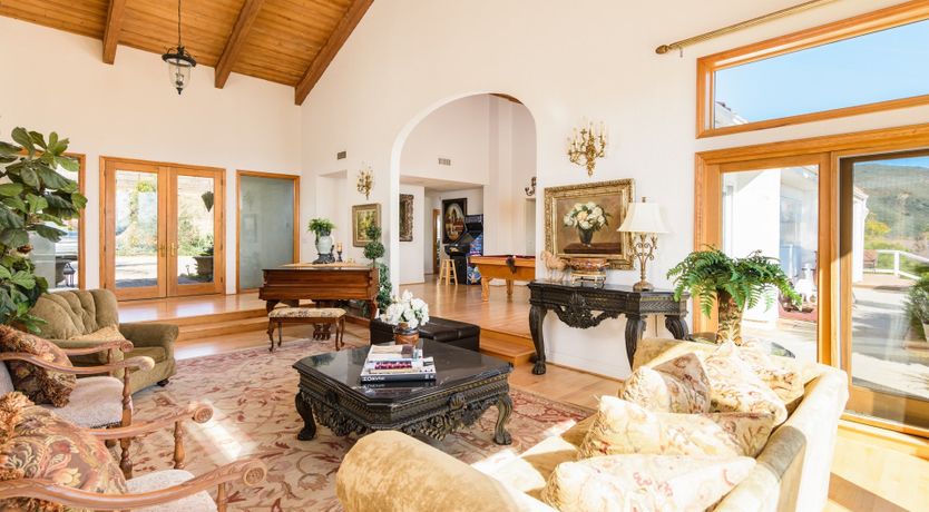 Photo of Si, Señorita