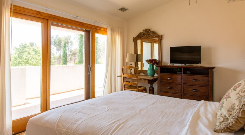 Photo of Si, Señorita