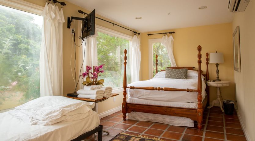 Photo of Si, Señorita