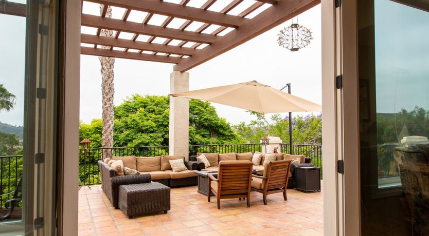 Photo of Si, Señorita