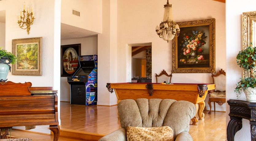 Photo of Si, Señorita