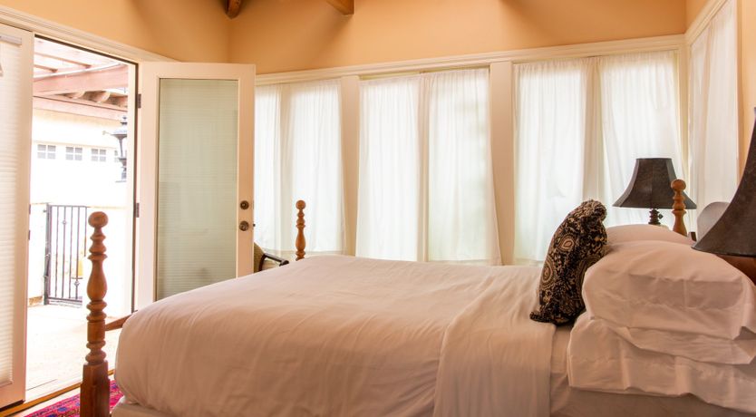 Photo of Si, Señorita