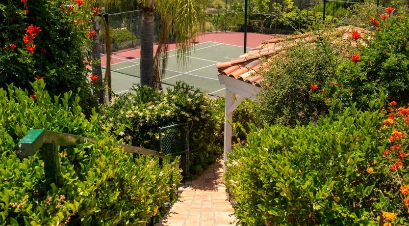 Photo of Si, Señorita