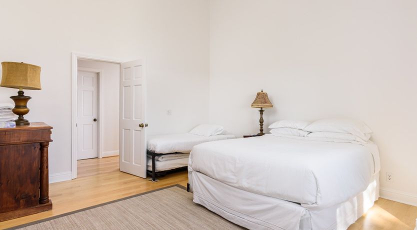 Photo of California King