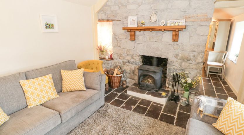 Photo of Lakeside Cottage