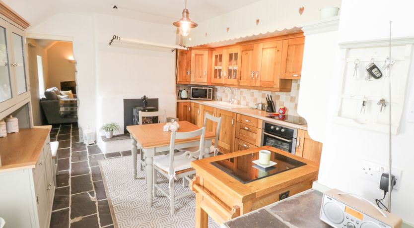 Photo of Lakeside Cottage