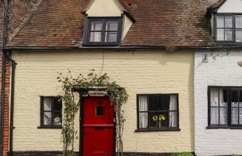 Runnymede Holiday Cottage