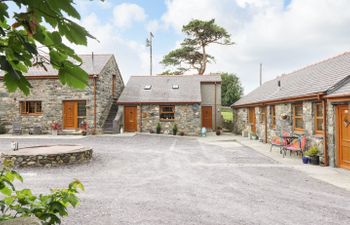 Cwt y Ci Holiday Cottage