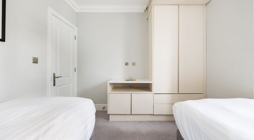 Photo of Pebble Grey