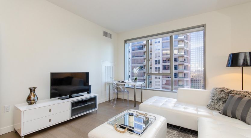 Photo of Arts on the Avenue