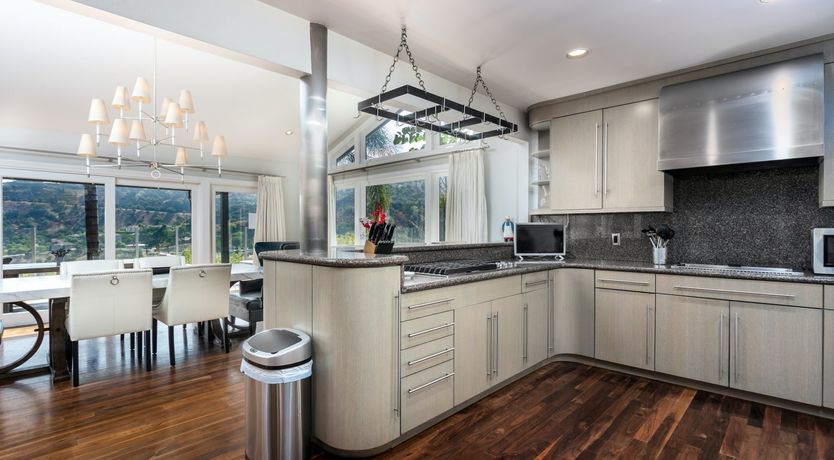 Photo of Captain Oliver