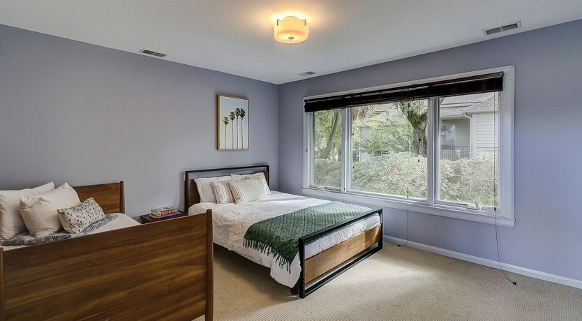 Photo of Fairway Breeze