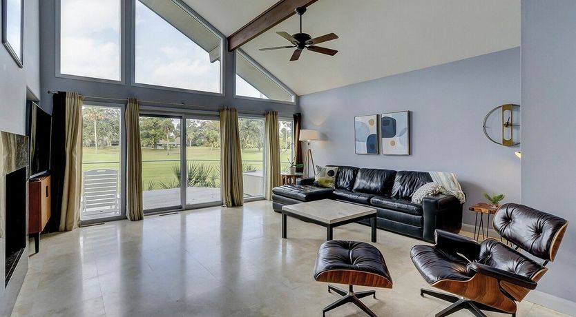 Photo of Fairway Breeze