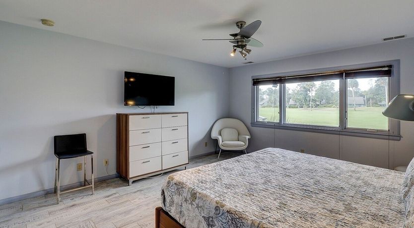 Photo of Fairway Breeze