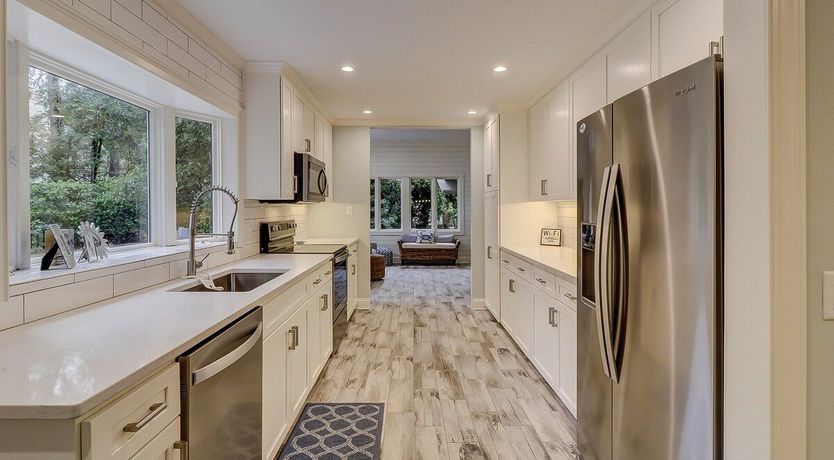 Photo of Salty Breeze