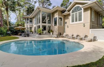 Glory Days Holiday Home