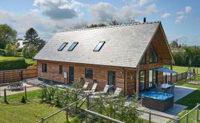 Photo of Holly Lodge