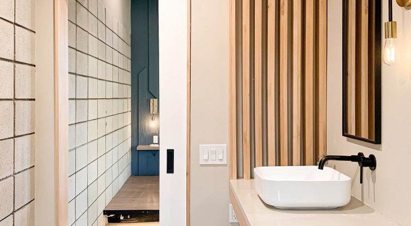 Photo of Desert Lily