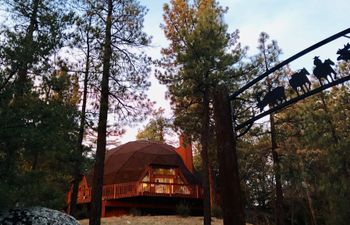 Under the Dome Holiday Home