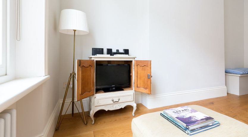 Photo of Maclise Road