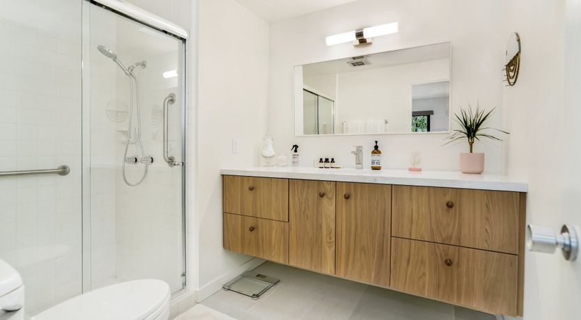 Photo of City & Desert