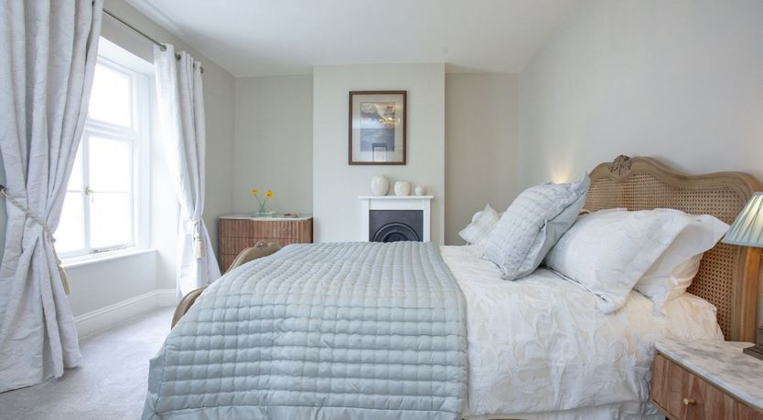 Photo of The Elegant Estuary