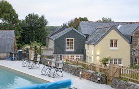 Kernow Ow Thre Holiday Cottage