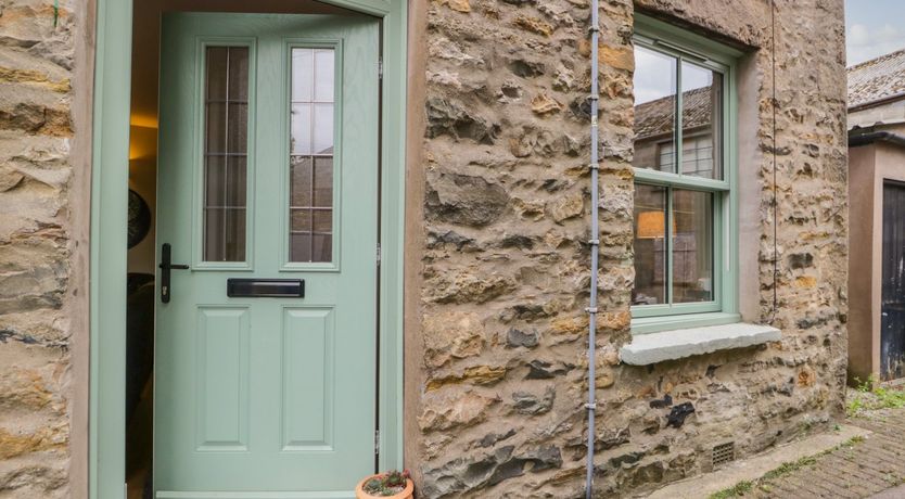 Photo of 2 Kings Yard