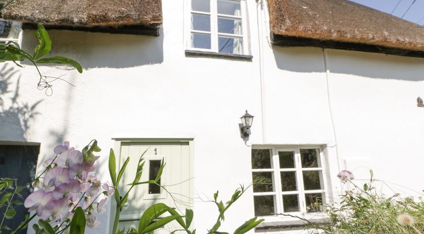 Photo of 1 Old Thatch