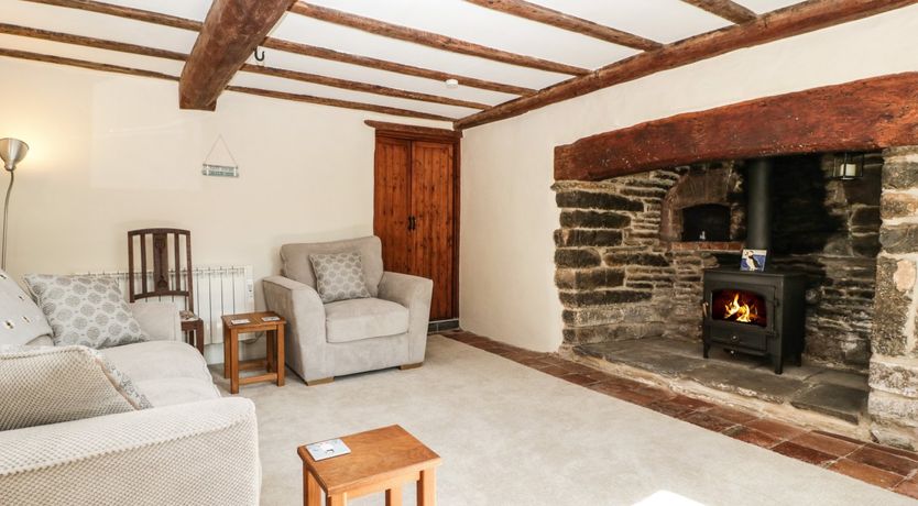 Photo of 1 Old Thatch