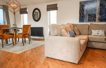Henry Haven Holiday Cottage