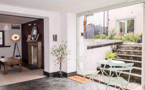 Photo of Mary Ann Apartment