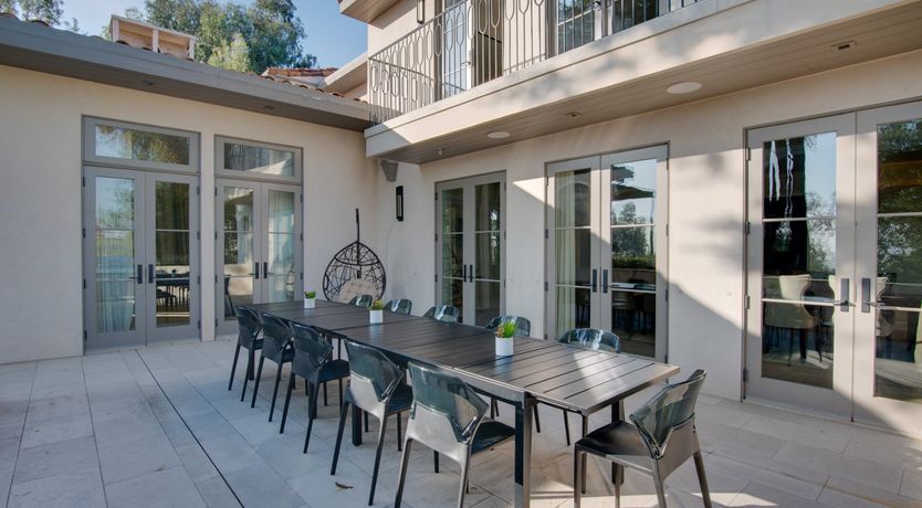 Photo of White Crest