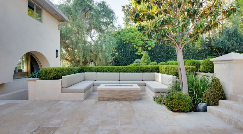 Photo of White Crest