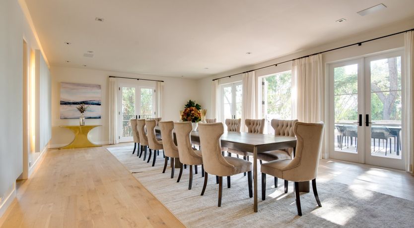 Photo of White Crest