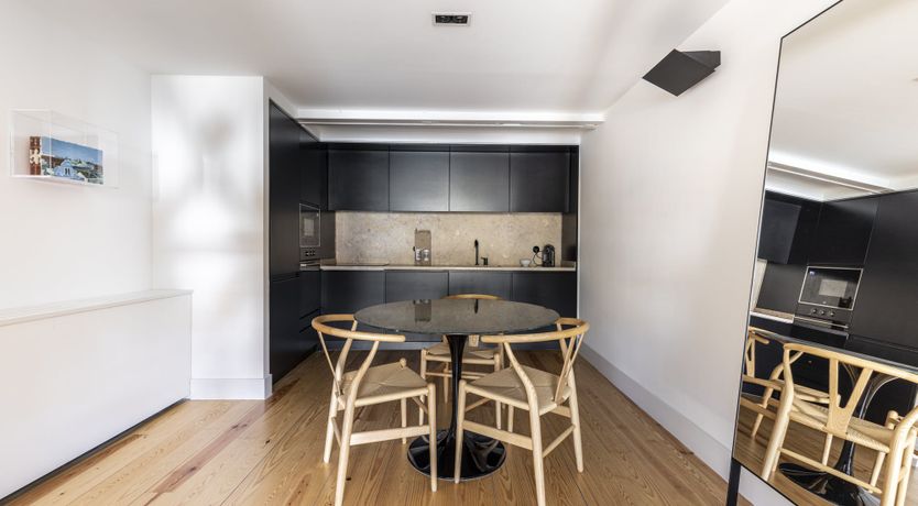 Photo of Walls Could Talk