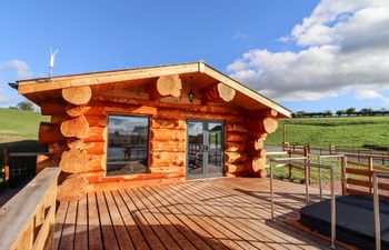 Cedar Cabin at Salford Court Farm Fishing Cabins Holiday Cottage