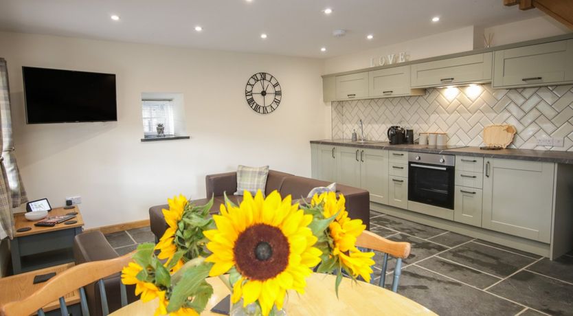 Photo of Sun Trevor Barn 1