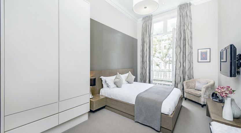 Photo of Science & Nature