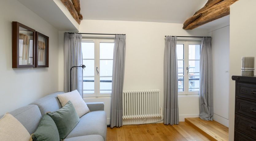 Photo of The Grey Stripes