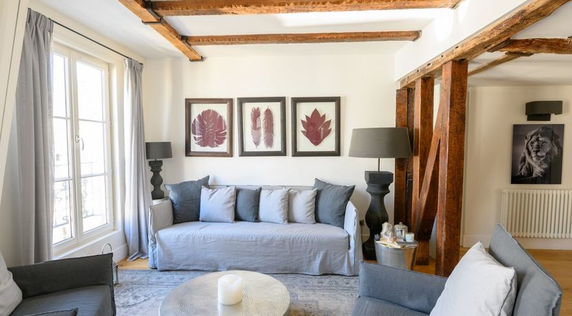 Photo of The Grey Stripes