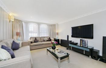 The Mayfair Rose Holiday Cottage