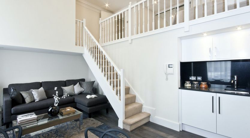 Photo of Savoir-Faire