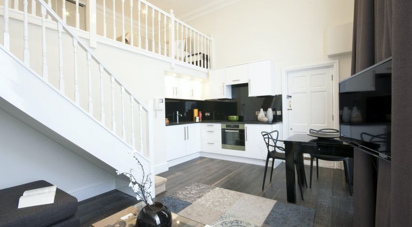 Photo of Savoir-Faire