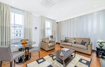 Kensington Stripes Apartment