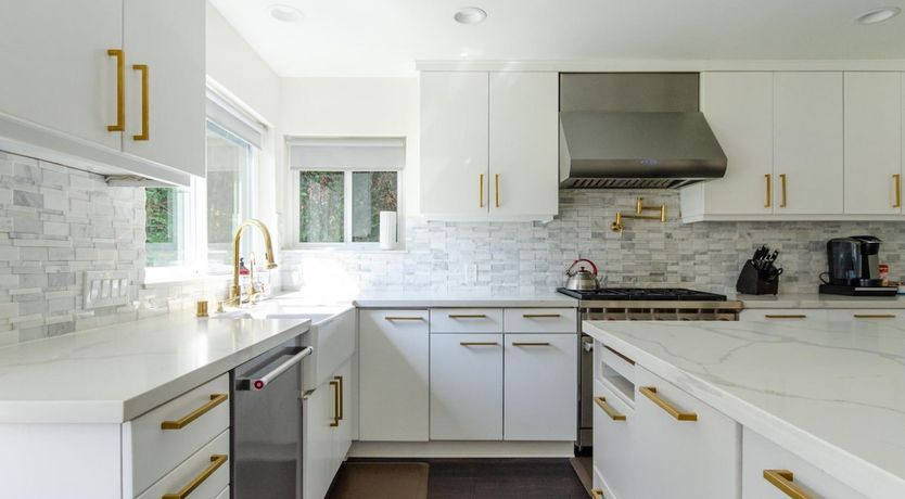 Photo of Poolside Botanica