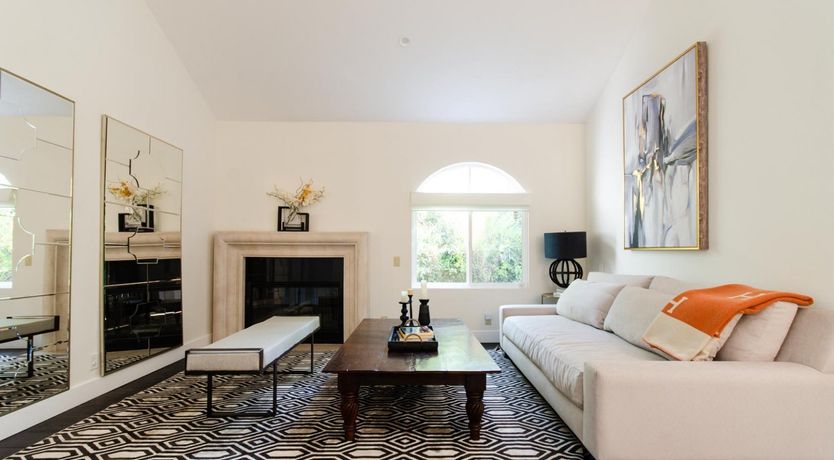 Photo of Poolside Botanica