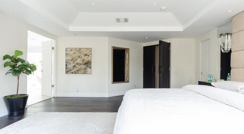 Photo of Poolside Botanica