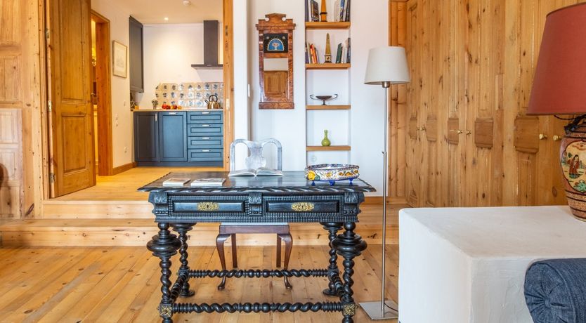 Photo of The Little Bastu